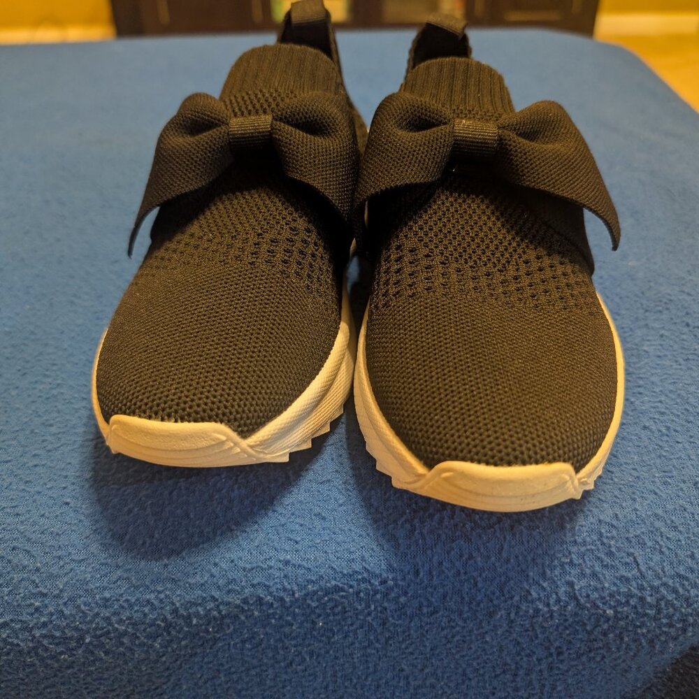Comfort Black Slip on w/ Bow Size 7 Brand New!!